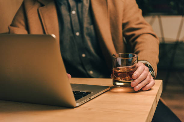Illustration showcasing tips on how to sell whiskey online and the best platforms where to sell whiskey for maximum reach and profitability